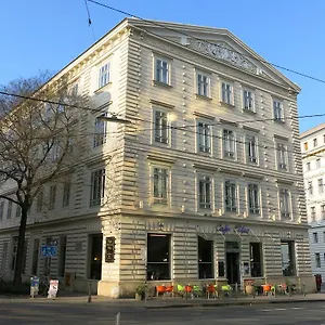 aeki-city-apartment.vienna-besthotels.com/